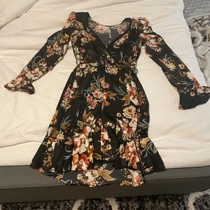 Floral dress. Used once. Good condition.